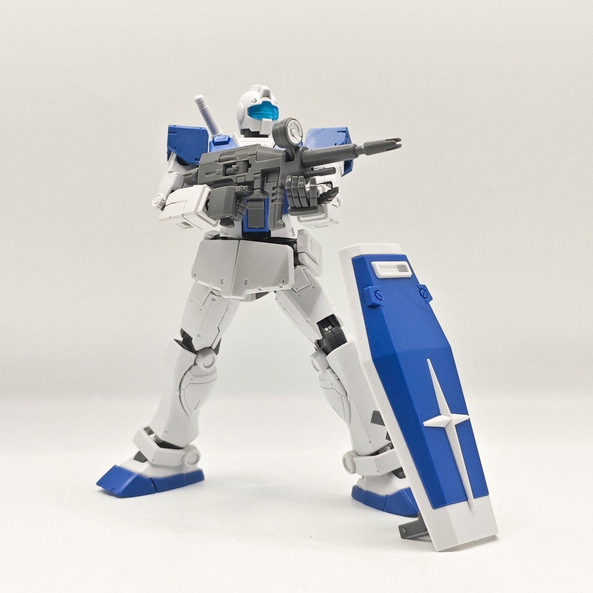 JIJI Model HG 1/144 RGM-79 Whi - огляд і ціна Kids Toys Jiji